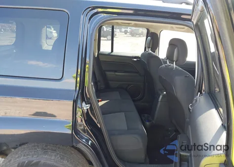 2014 Jeep Patriot Latitude z USA, uszkodzony, nr VIN 1C4NJRFB9ED644449